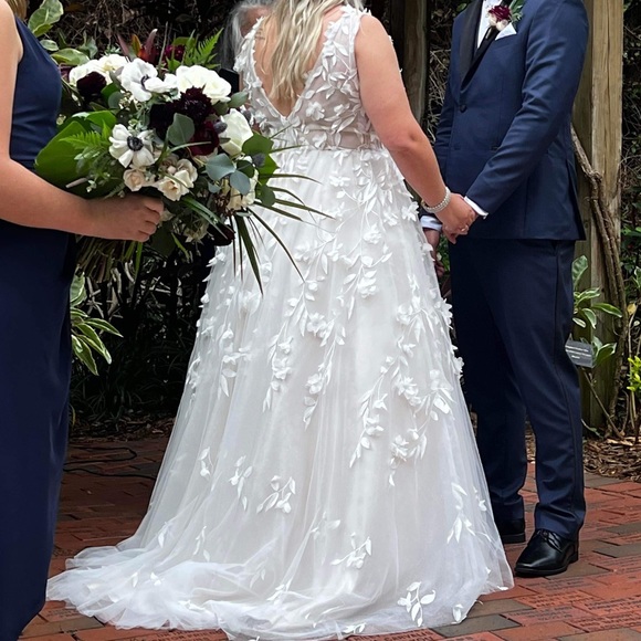 ANDREA AND LEO Floral Wedding Dress - Picture 4 of 6